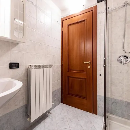 Апартаменты A2 One Bedroom Flat *