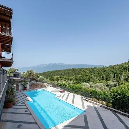 A2 One Bedroom Flat Апартаменты